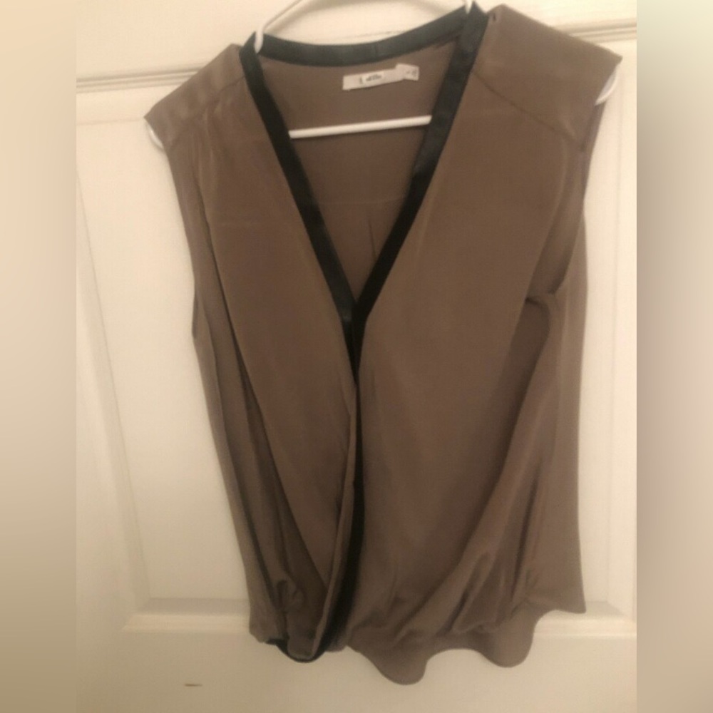 Bailey44 top